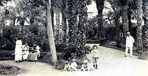 2454- Oran - Square de l'Eveche2